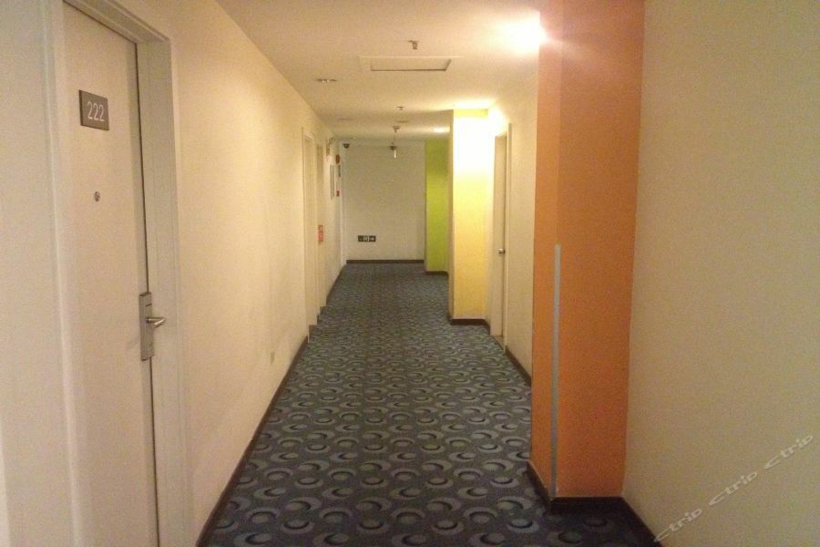 7 デイズ イン シャンハイ ルジャズイ ブランチ 上海市 エクステリア 写真